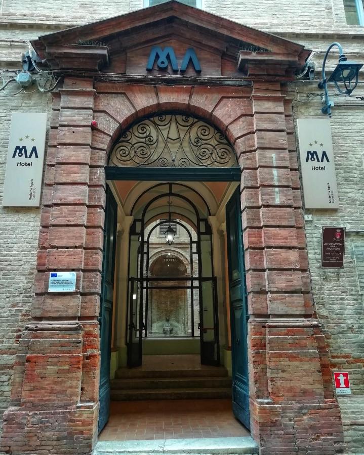 Ma Hotel Коринальдо Экстерьер фото